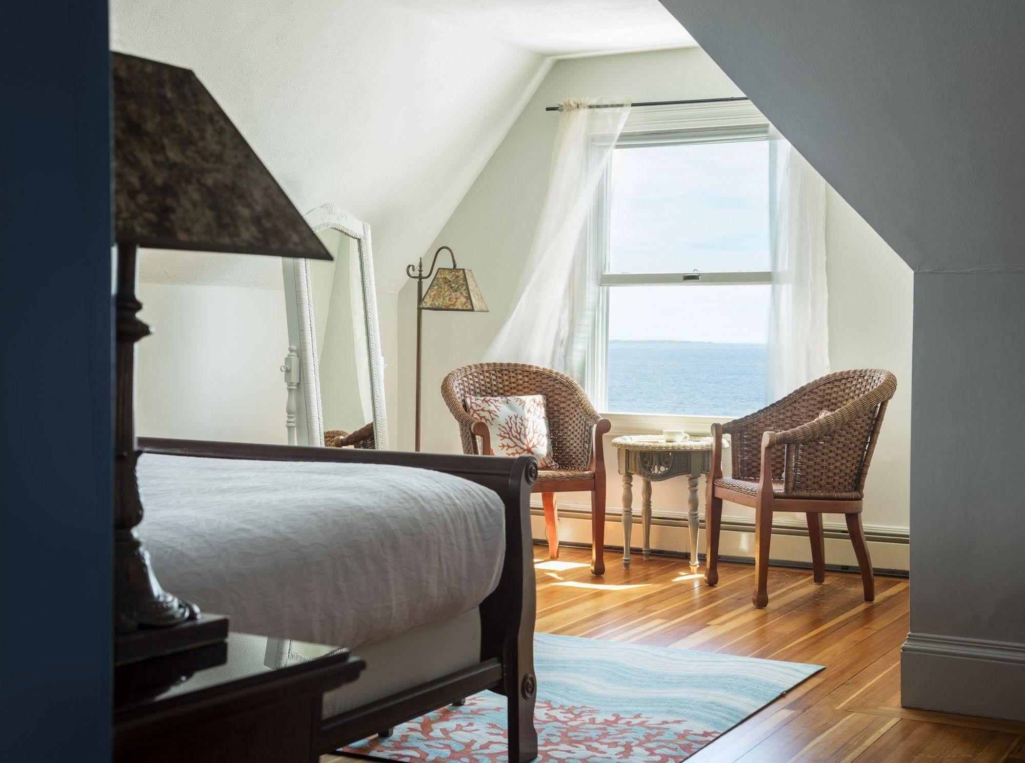 The Shore House Наррагансетт Экстерьер фото
